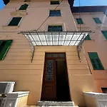 S Balkonom 10 Metara Od Mora Lägenhet Opatija