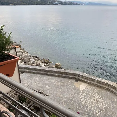 S Balkonom 10 Metara Od Mora * Opatija