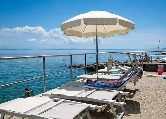 S Balkonom 10 Metara Od Mora Opatija