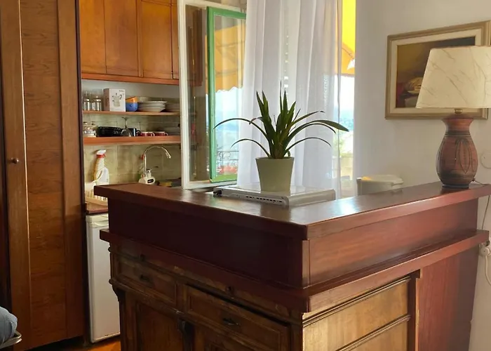 Appartement S Balkonom 10 Metara Od Mora *