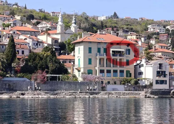 S Balkonom 10 Metara Od Mora Opatija